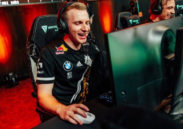 电子游戏- 太狠了！马德里竞技赛前更衣室发声Faker在G2比赛中精彩发挥，北京国安集结日完成体检